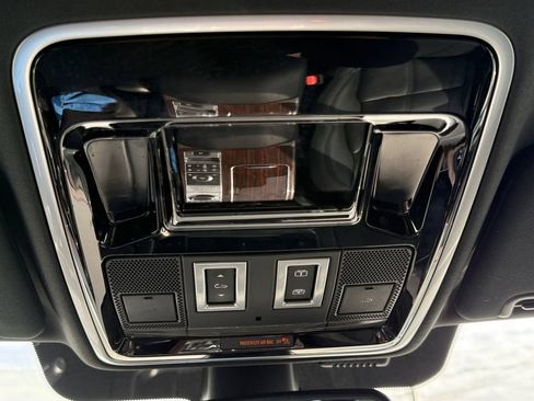 Used 2016 Land Rover Range Rover HSE AWD/4WD image 18