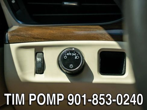 Used 2020 Cadillac Escalade Luxury RWD image 28
