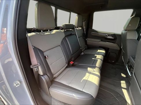 Used 2024 Chevrolet Silverado 1500 ZR2 w/ Technology Package AWD/4WD image 29