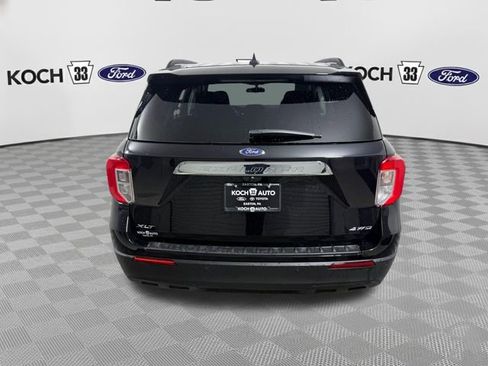 Used 2023 Ford Explorer XLT AWD/4WD image 7