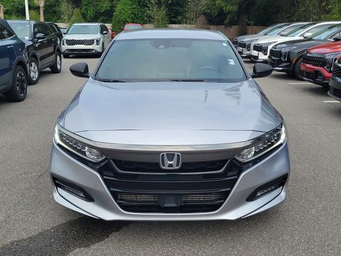 Used 2018 Honda Accord Sport image 2