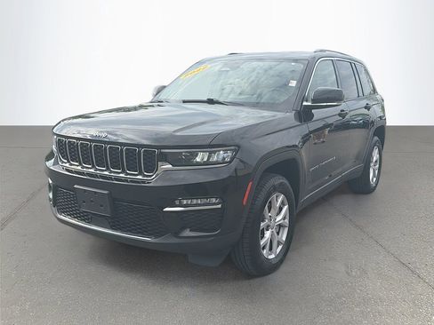 Used 2022 Jeep Grand Cherokee Limited image 8