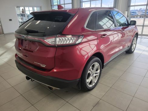 Used 2018 Ford Edge Titanium w/ Ford Safe & Smart Package image 5