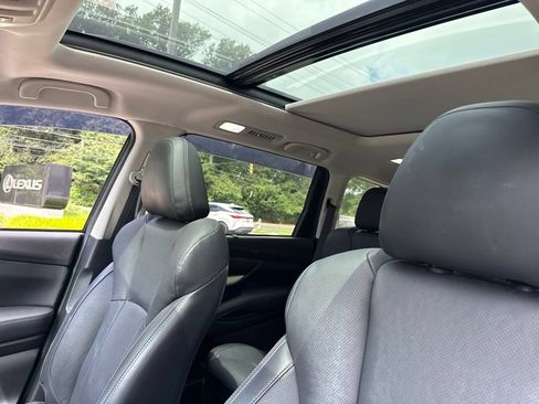 Used 2021 Subaru Ascent Touring AWD/4WD image 12