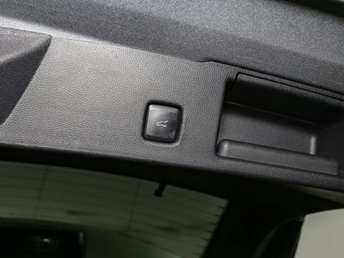 Used 2022 Ford Escape SEL w/ SEL Stealth AWD Package image 12