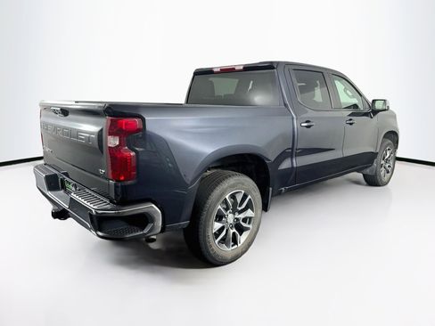 Used 2023 Chevrolet Silverado 1500 LT AWD/4WD image 9