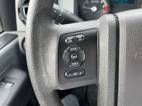 Used 2014 Ford F250 XL w/ Power Equipment Group AWD/4WD image 11