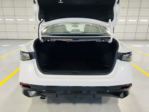 New 2026 Nissan Sentra SR image 9