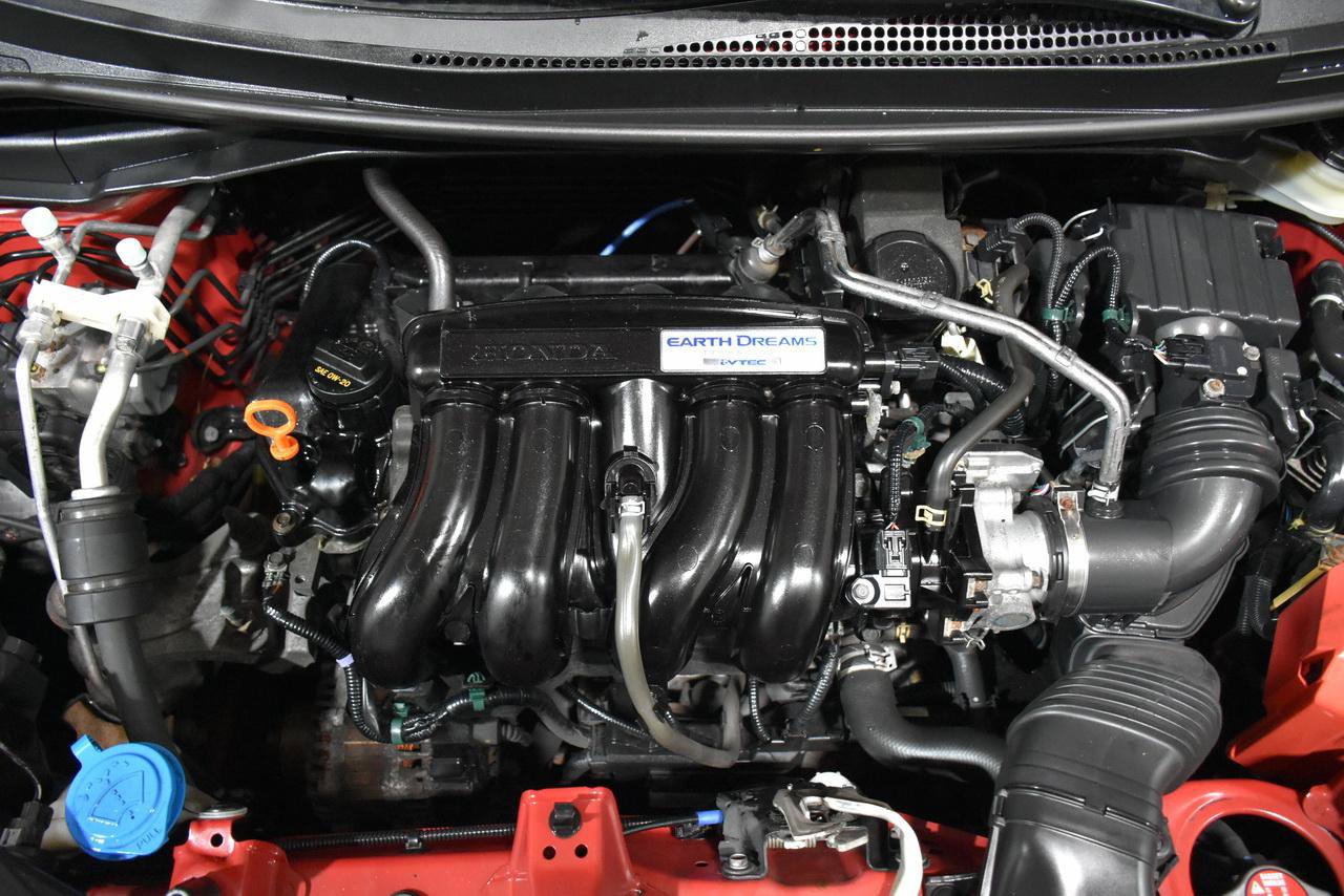 Used 2016 Honda Fit EX image 8