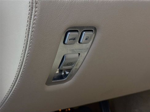 New 2025 Karma Revero Luxury image 7