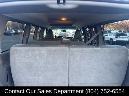 Used 2018 GMC Savana 2500 LS image 9