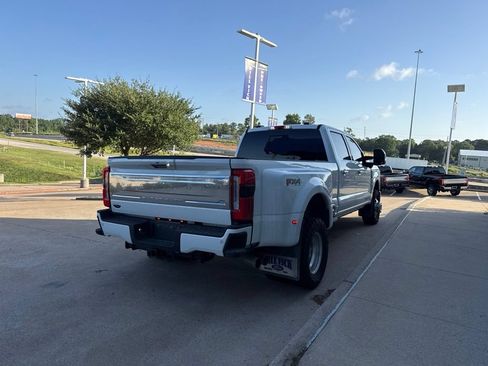 Used 2024 Ford F350 Platinum w/ FX4 Off-Road Package AWD/4WD image 7