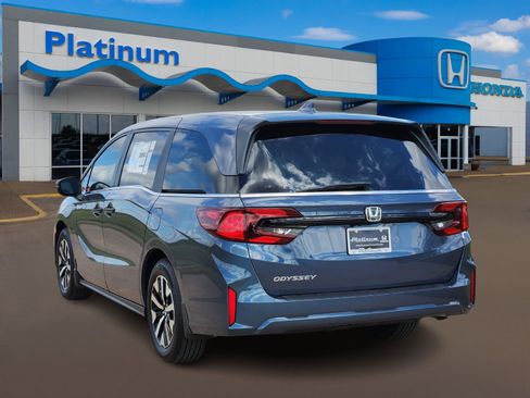 New 2026 Honda Odyssey EX-L image 5