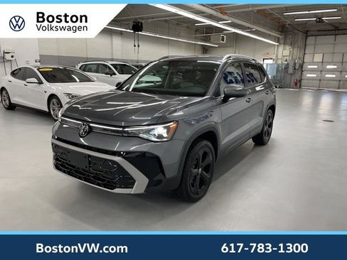 Used 2025 Volkswagen Taos SEL w/ Black Wheel Plus Package image 1