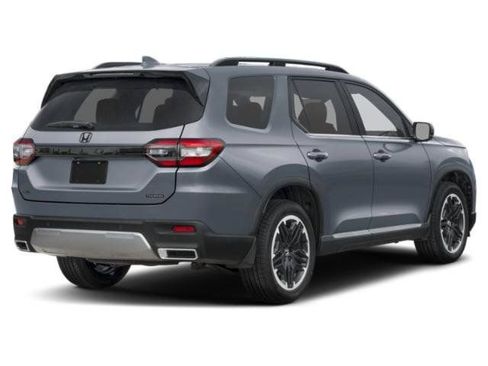 New 2026 Honda Pilot Touring image 5