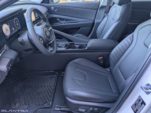 New 2026 Hyundai Elantra Limited image 11
