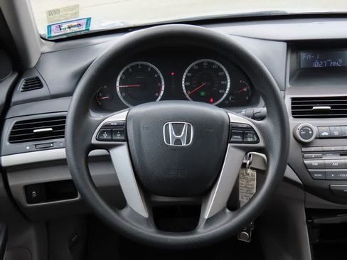 Used 2011 Honda Accord LX-P image 17