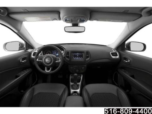 Used 2018 Jeep Compass Latitude w/ Popular Equipment Group AWD/4WD image 12