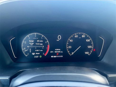 Used 2025 Honda Pilot TrailSport image 12