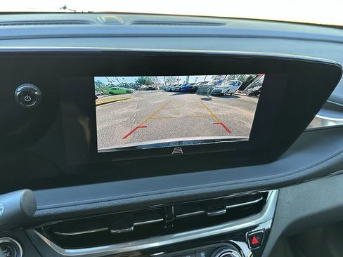 Used 2024 Buick Envista Sport Touring w/ Convenience I Package image 28