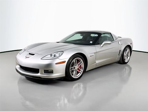 Used 2007 Chevrolet Corvette Z06 w/ Preferred Equipment Group image 4