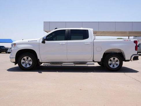Used 2025 Chevrolet Silverado 1500 LT w/ Convenience Package II AWD/4WD image 6