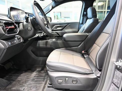 New 2026 Chevrolet Silverado EV Trail Boss w/ Premium Package image 14