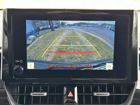 Used 2025 Toyota Corolla Cross XLE w/ Convenience Package image 32