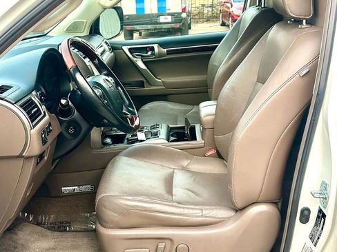 Used 2014 Lexus GX 460 Luxury image 10