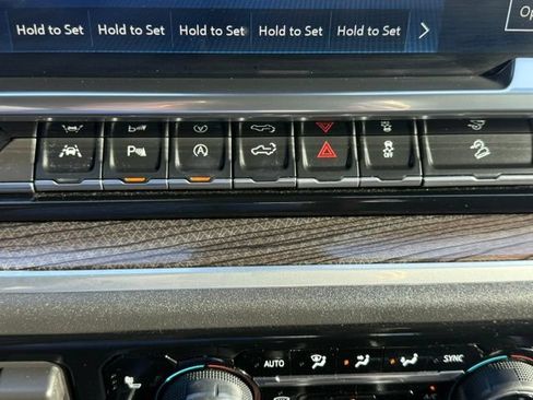 Used 2026 Chevrolet Silverado 1500 LT Trail Boss w/ LT Trail Boss Premium Package AWD/4WD image 24