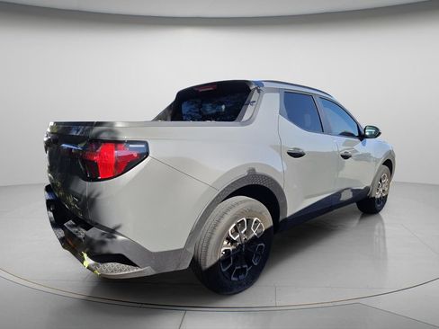 Used 2023 Hyundai Santa Cruz SEL w/ Activity Package FWD image 6