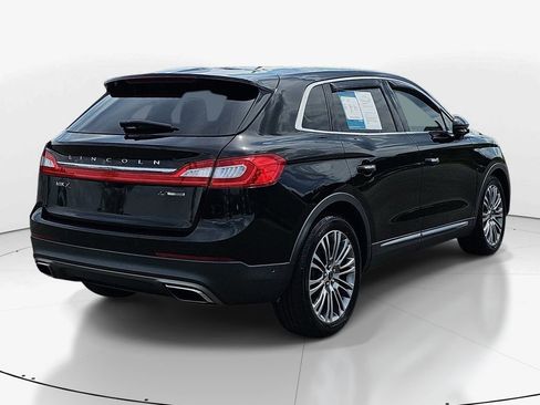 Used 2016 Lincoln MKX Reserve w/ Luxury Package FWD image 6