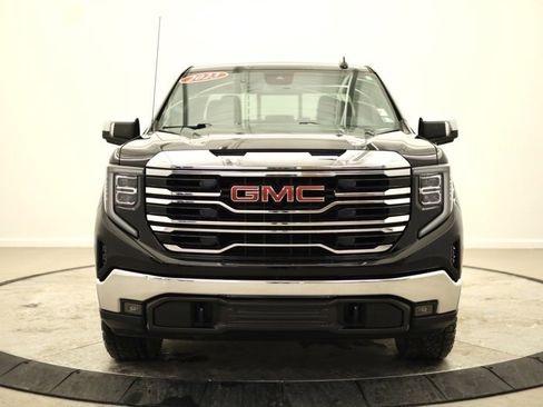 Used 2023 GMC Sierra 1500 SLT w/ SLT Premium Package image 8