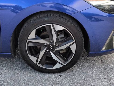 Used 2021 Hyundai Elantra Limited FWD image 10