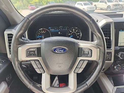 Used 2017 Ford F150 Lariat AWD/4WD image 10
