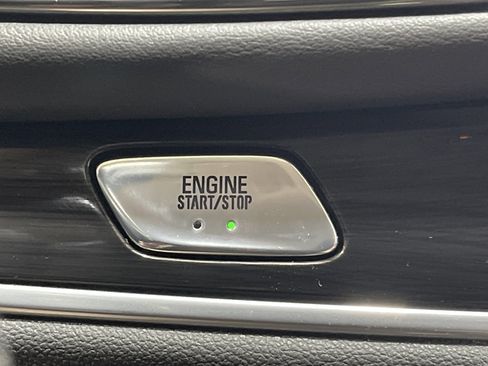 Used 2021 Buick Enclave Essence w/ Sound and Sites Package AWD/4WD image 30