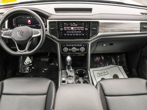 Used 2023 Volkswagen Atlas Cross Sport SE w/ Black Wheel Package image 29