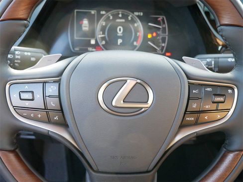 New 2025 Lexus ES 350 Ultra Luxury image 15