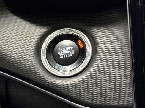 Used 2024 Jeep Grand Cherokee Altitude image 23