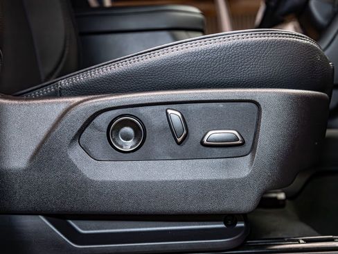 Used 2024 GMC Sierra 2500 Denali w/ Denali Reserve Package image 26