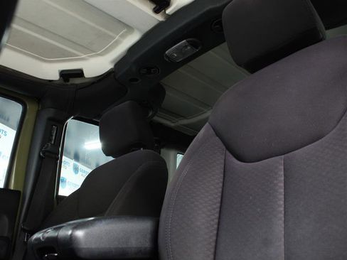 Used 2013 Jeep Wrangler Unlimited Sport w/ Connectivity Group image 8