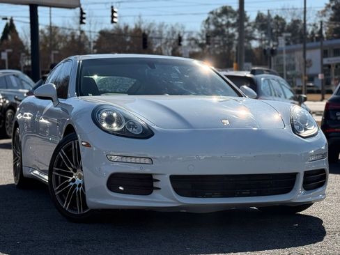 Used 2016 Porsche Panamera Edition image 7