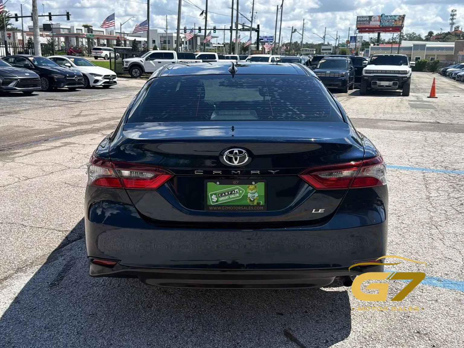 Used 2021 Toyota Camry LE FWD image 6