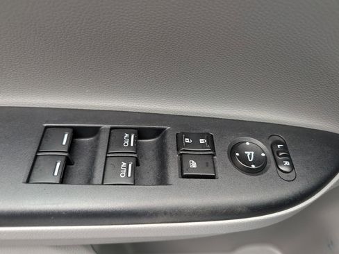 Used 2017 Honda Accord EX-L image 30