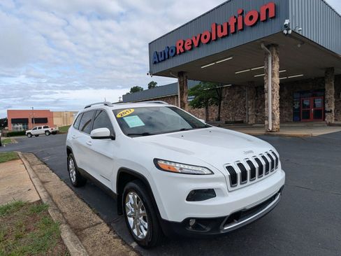 Used 2017 Jeep Cherokee Limited AWD/4WD image 1