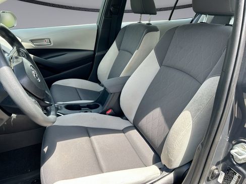 Used 2024 Toyota Corolla LE FWD image 11