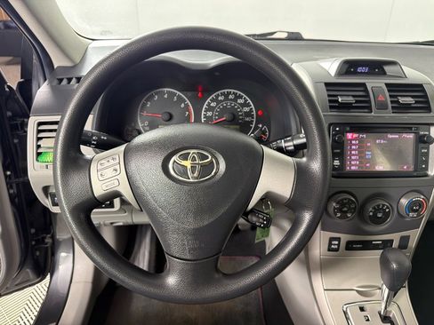 Used 2013 Toyota Corolla LE w/ Protection Pkg FWD image 12