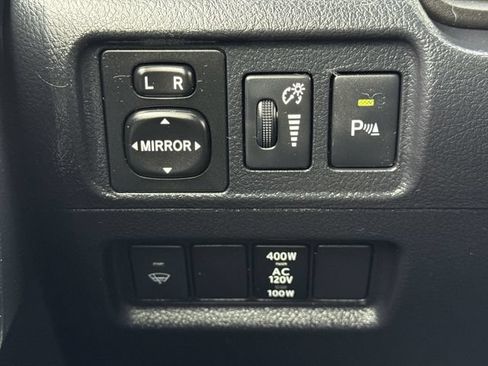 Used 2019 Toyota 4Runner Limited AWD/4WD image 18