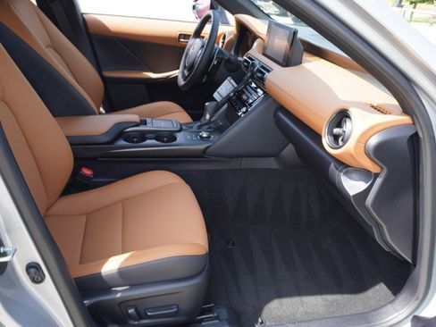 Used 2025 Lexus IS 350 F Sport w/ Accessory Package RWD image 15