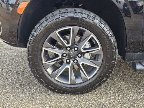 Used 2023 Chevrolet Tahoe Z71 image 34